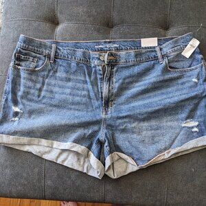 NWT Old Navy Boyfriend Cut Plus Size Denim Jean Shorts Size 26 Mid-Rise 3"Inseam